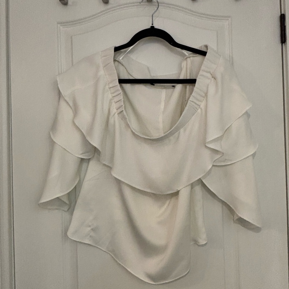 Elegant White Ruffled Women's Top